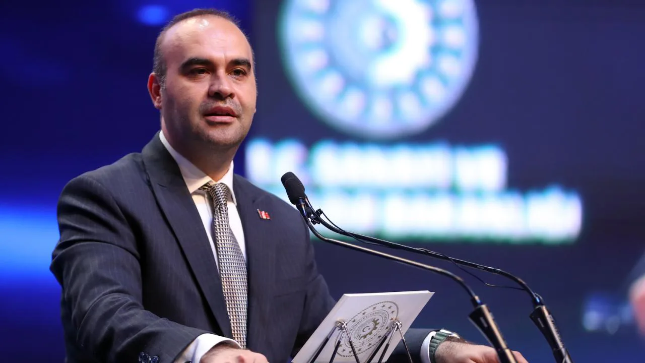 Bakan Kacır Gaziantep'te Açıkladı: "Türkiye Genelinde Fabrika Sayısı 61 Bine Yükseldi"