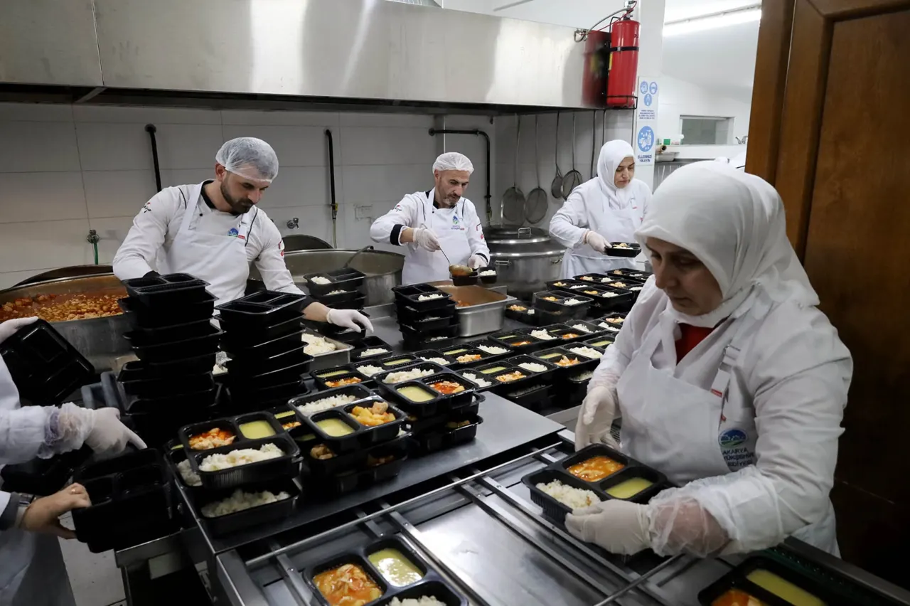 Sakarya Büyükşehir Belediyesi’nden Bayram Öncesi Çalışma