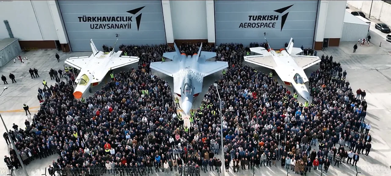 BAĞIMSIZLIĞIN GÖKTEKİ SİMGESİ: MILLÎ MUHARIP UÇAK KAAN’IN TARİHİ UÇUŞUNDA 2. YIL DÖNÜMÜ